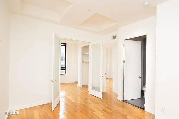 Rented by Citi Habitats | media 12