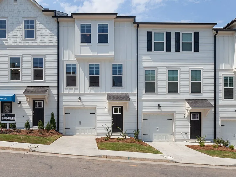 63 Werner Brook Way SW — Photo 2