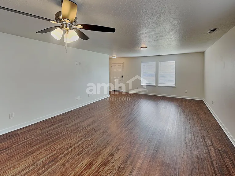 40 N Amanda Dr — Photo 6
