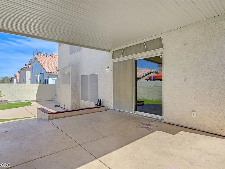 8752 Raindrop Canyon Ave — Photo 42