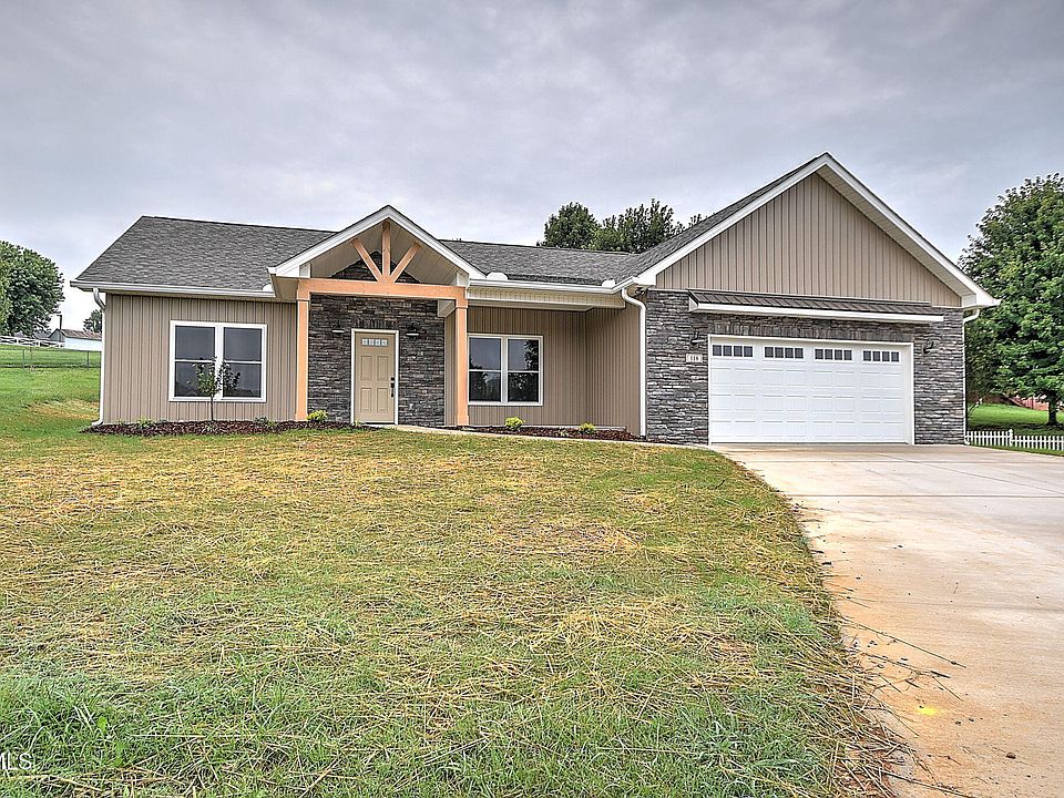 1st image of 118 Emerald Dr