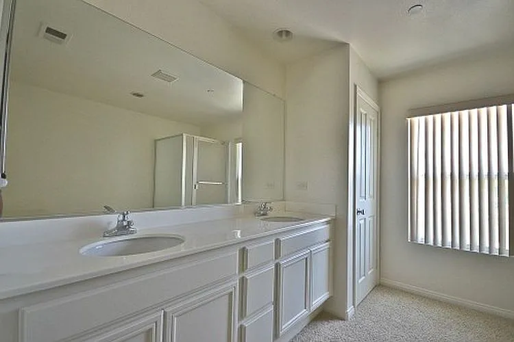 1617 Julia Way — Photo 12