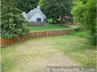 9535 Grey Widgeon Pl, Eden Prairie, MN 55347