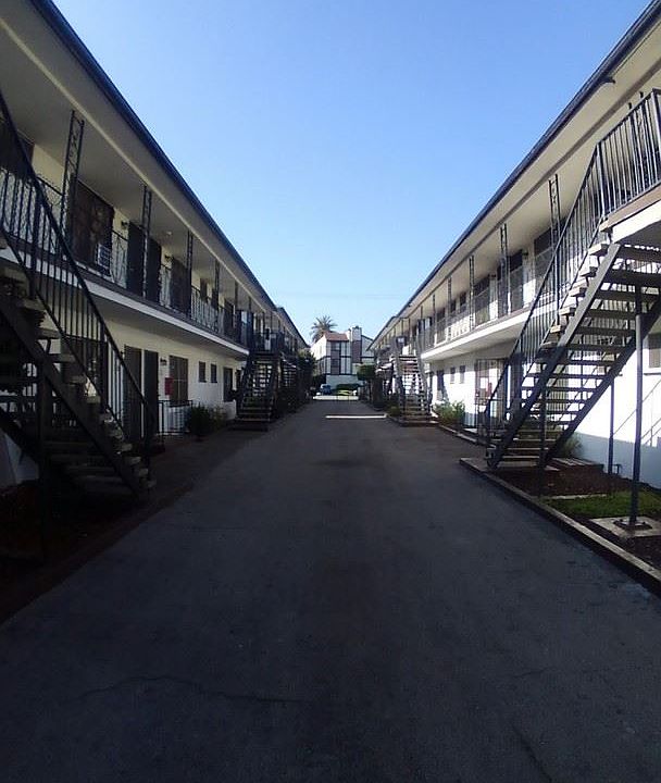 1st image of 406 E Palmer Ave APT 26