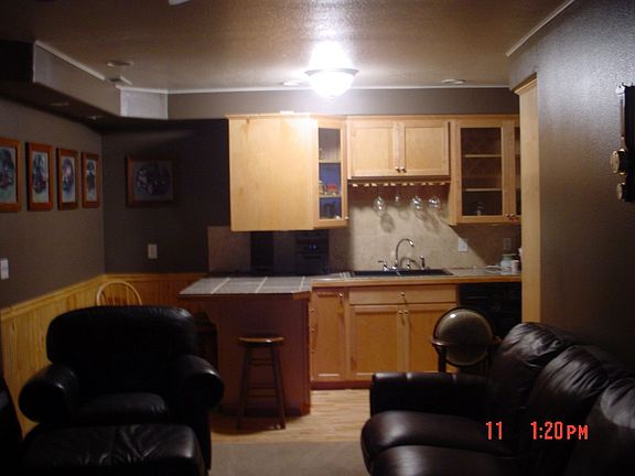Family Rm with wetbar