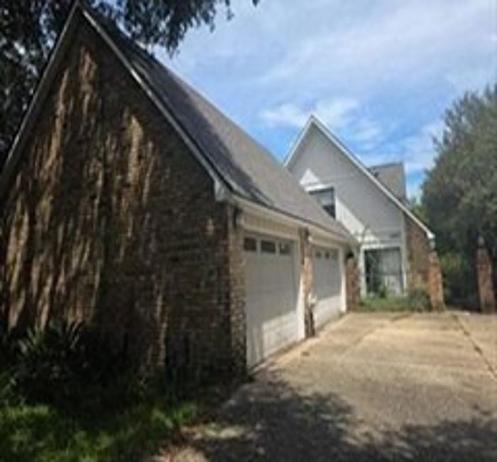 1st image of 1421 W Fairview Dr