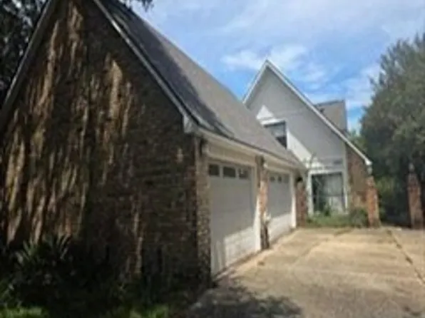 1421 W Fairview Dr, Baton Rouge, LA 70816