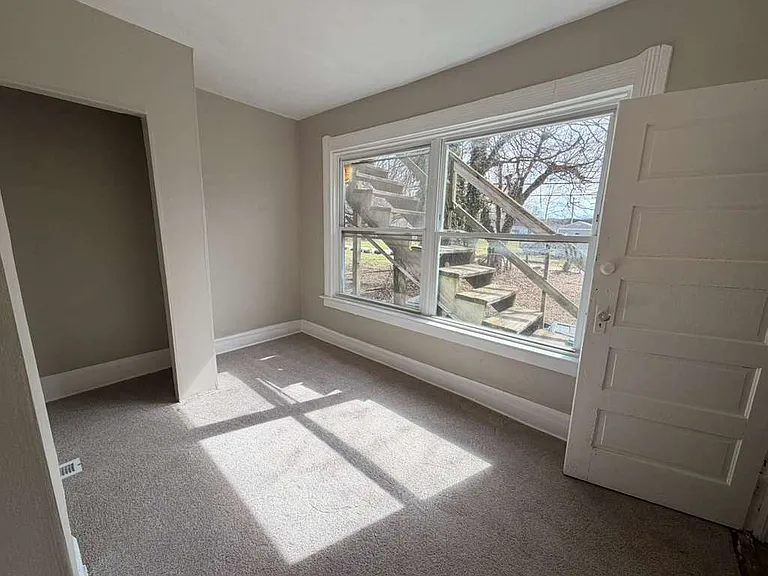 1063 Norwood Ave #1 — Photo 13