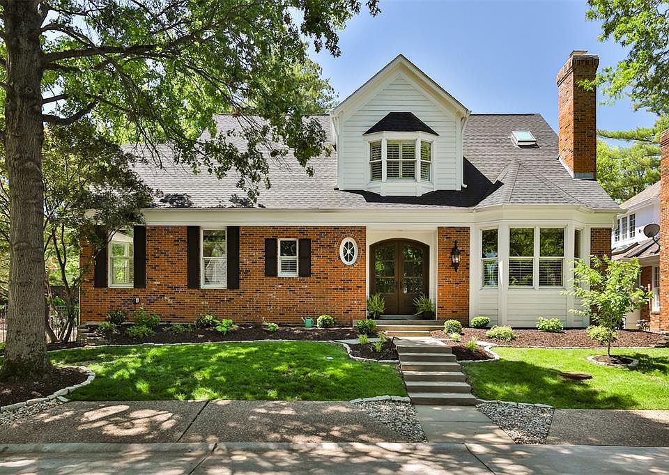 1st image of 9042 Fair Oaks Crescent Ct