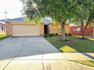 920 Glenndon Dr, Fort Worth, TX 76120