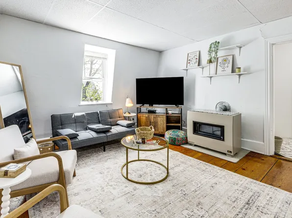 14 Auburn St, Worcester, MA 01605