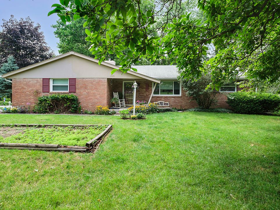 1st image of 1520 Oakwood Trl