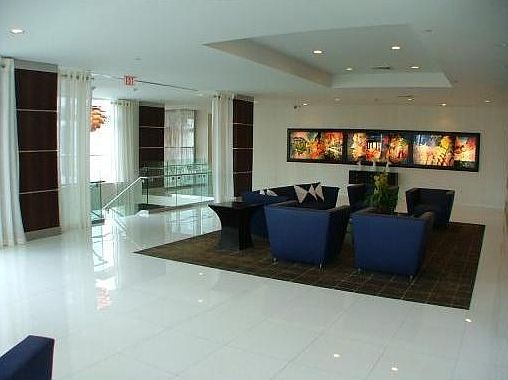 5th image of 1800 N Bayshore Dr APT 2001