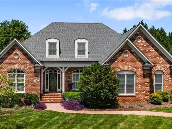 1402 Napper Dr, Greensboro, NC 27455