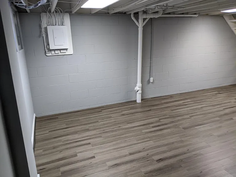 440 Edinburgh Rd — Photo 22
