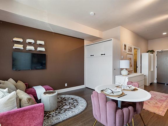 2nd image of 515 Chatham St #310