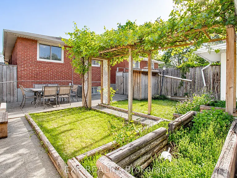103 McAnulty Blvd — Photo 20