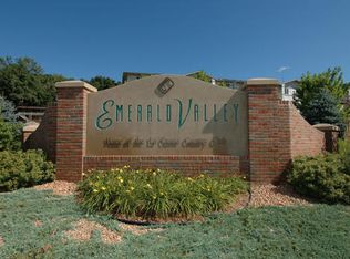 3407 Emerald Valley Dr, Onalaska, WI 54650