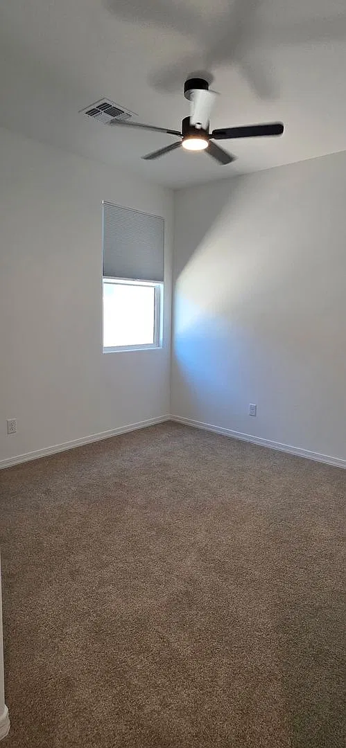 Spacious 3 Bedroom with Granite Dells View — Photo 4