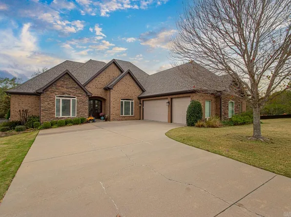 9021 Naples Cv, Benton, AR 72019