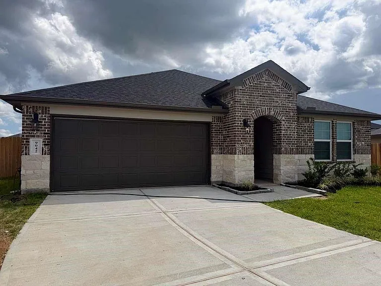 9042 Shady Cabana Way — Photo 2