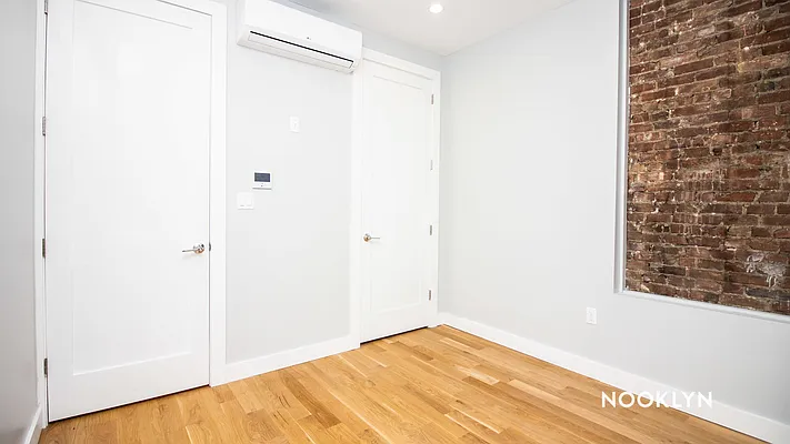 Rented by Nooklyn NYC LLC | media 20
