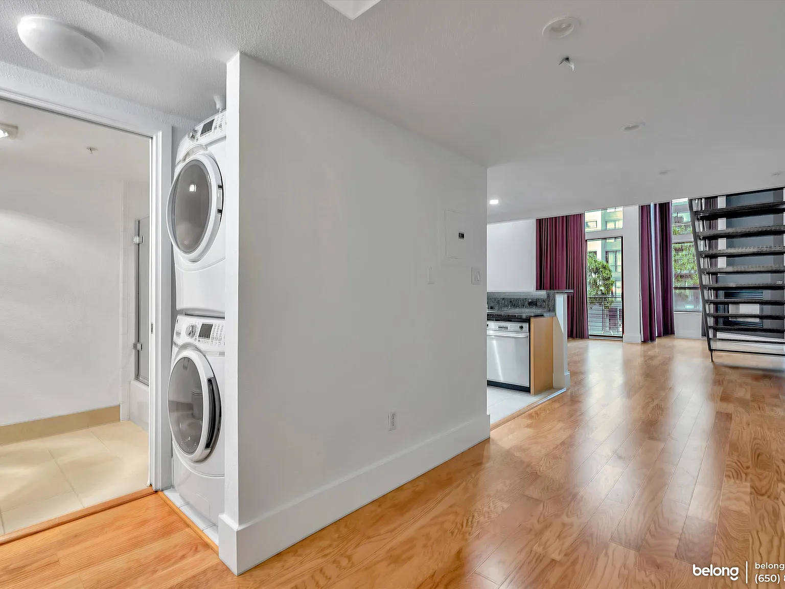 1 bed, 2.0 bath, 854 sqft, $4,945 — Photo 4