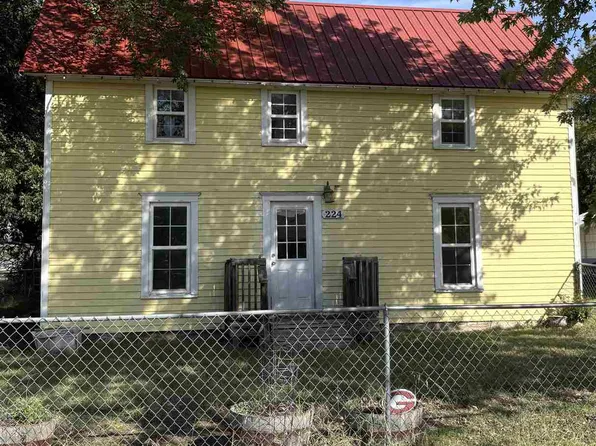 224 W Cherokee St, Garber, OK 73738