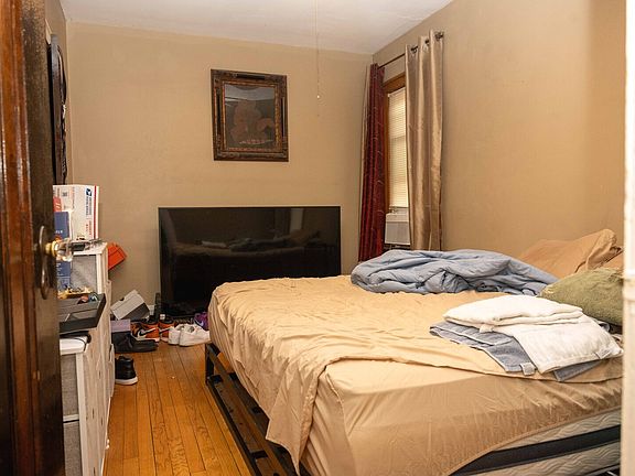 5th image of 8623 S Cregier Ave