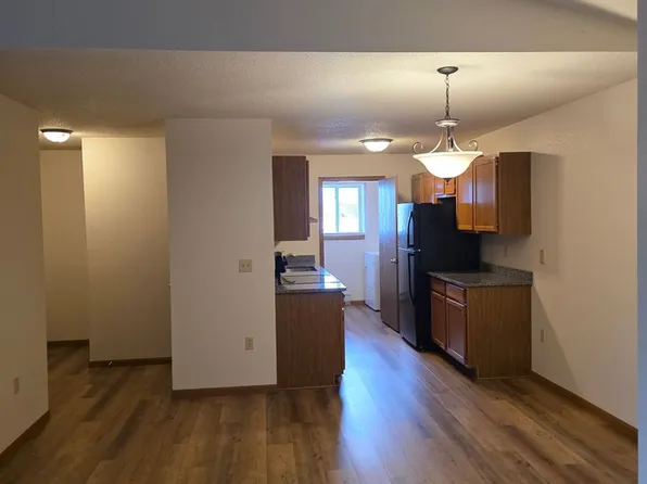 11351, W168N11351 Stone Way #10, Germantown, WI 53022