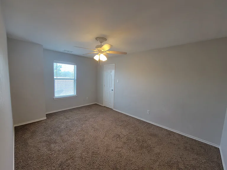 7409 Brent Way — Photo 5