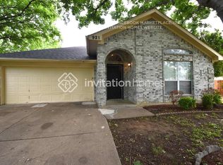 921 Wyndham Pl, Arlington, TX 76017