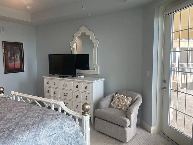 260 Hidden Bay Dr #401 — Photo 22