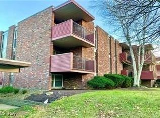 2960 N River Rd APT D18, Warren, OH 44483