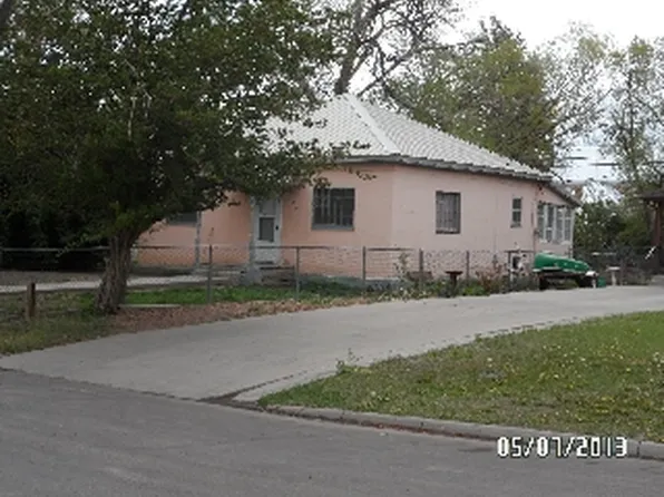 438 S 8th St, Montrose, CO 81401