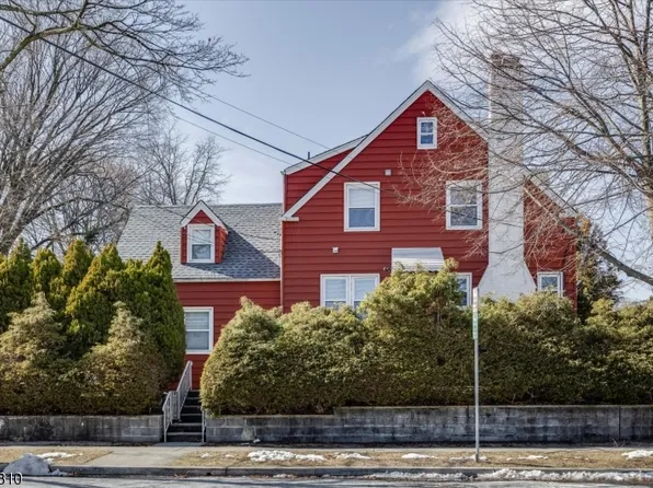 83 Chelsea Rd, Clifton City, NJ 07012