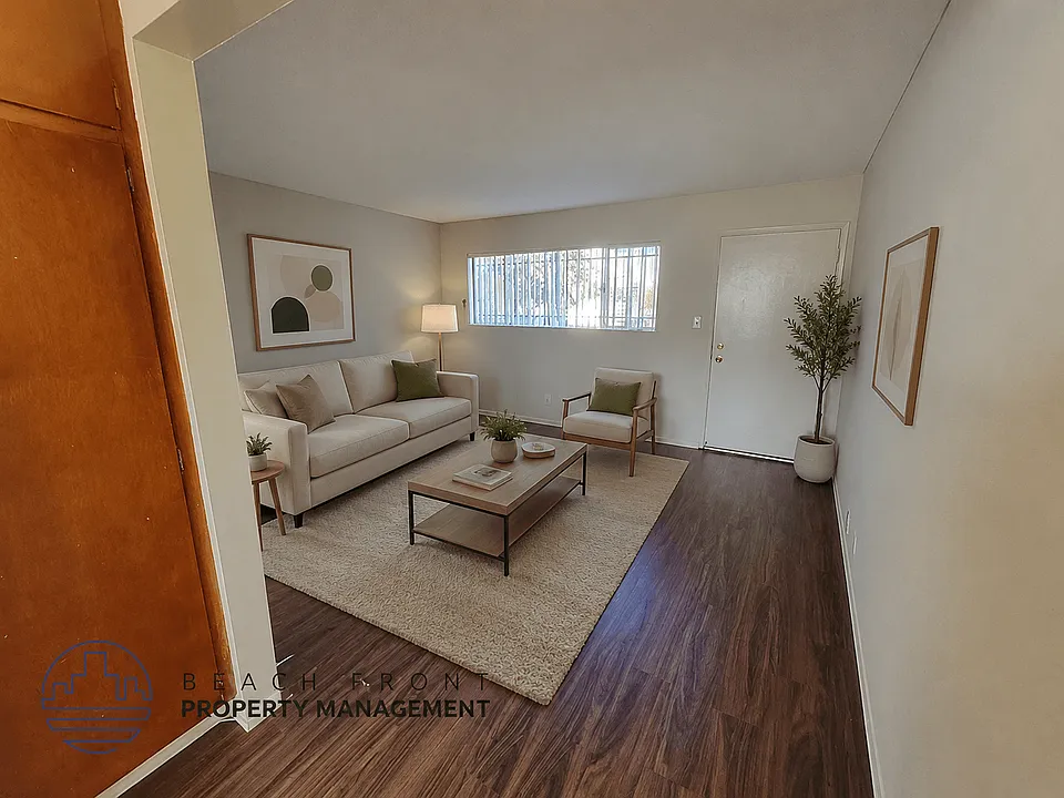 13921 Normandie Ave.