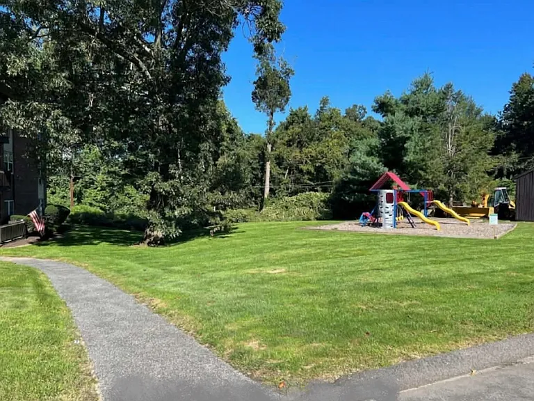 79 Balance Rock Rd #8 — Photo 10