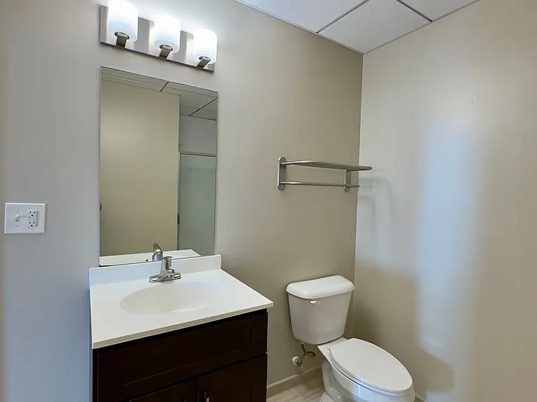 Charming 1 Bedroom/1 Bathroom Apartment Unit in Downtown Baltimore, MD! Unit 416 — Photo 125