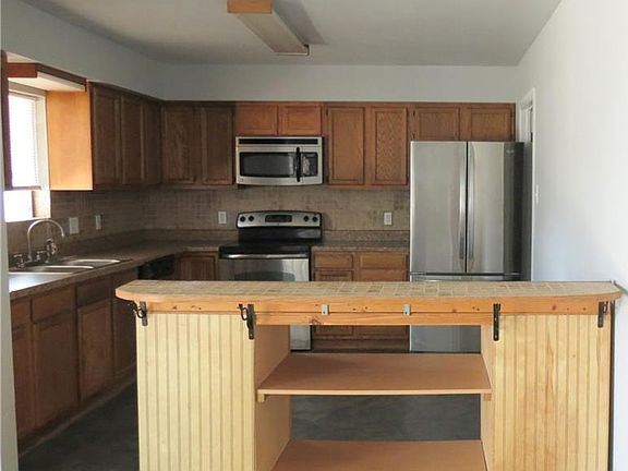 5th image of 15638 Cruiser St APT B