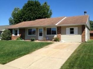 3810 Greenmont Dr, South Bend, IN 46628