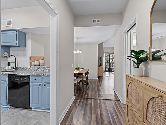 3rd image of 1850 Atlantic Dr Unit 414