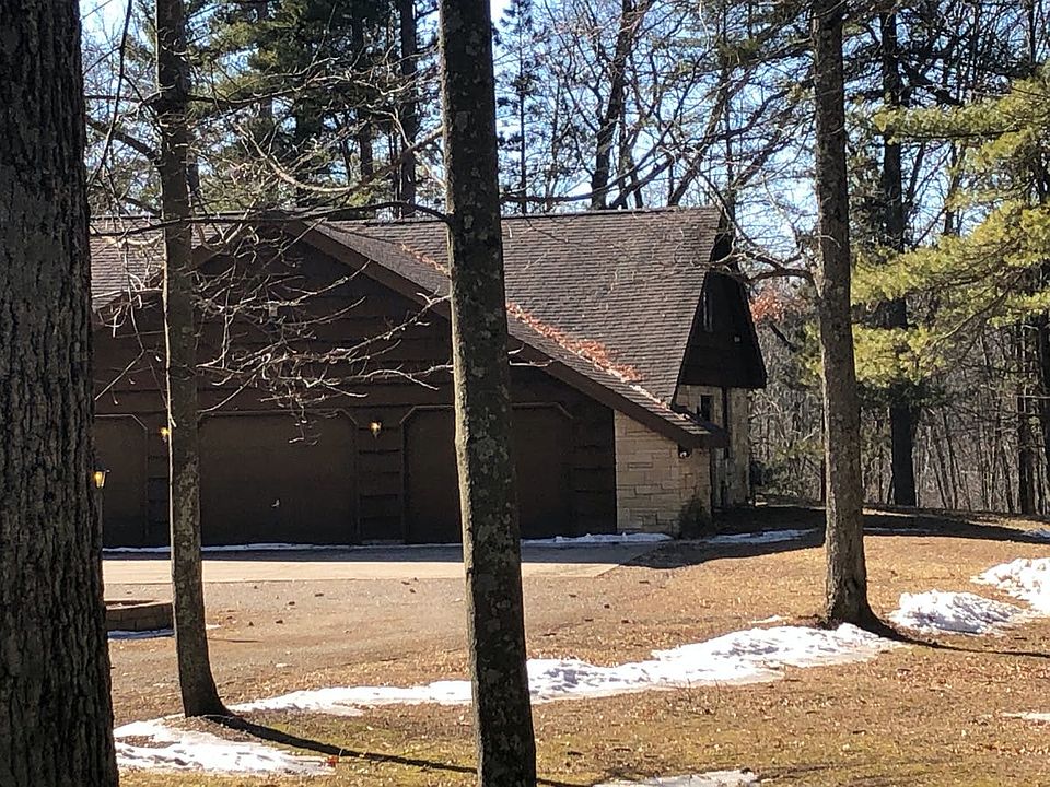 2nd image of 1511 River Dr