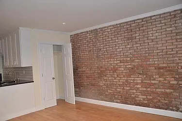 Rented by Jonathan Wachtel, LREB