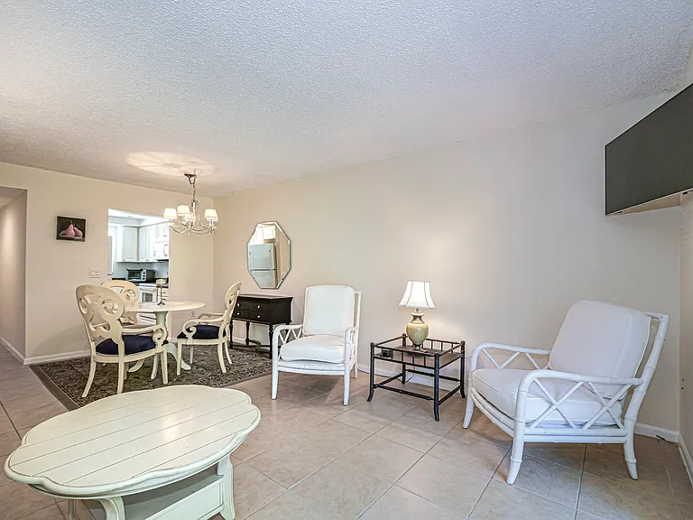 1901 Indian River Blvd #103D — Photo 7