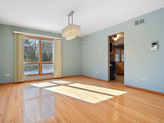 4th image of 3134 Redwood Ct