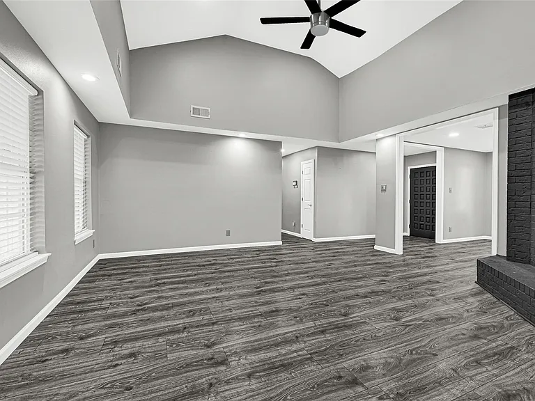 13003 Frank Ln — Photo 9