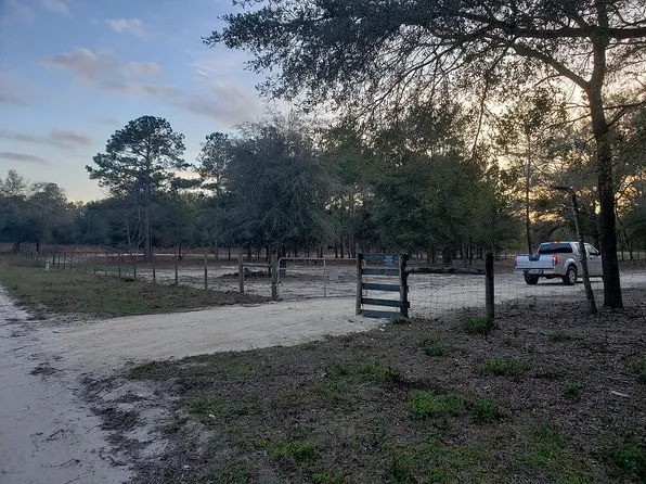 4350 SE 138th Ter, Morriston, FL 32668