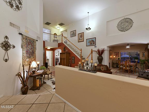 3rd image of 2538 E Big View Dr
