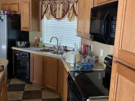 3rd image of 6520 Blue Water Ct
